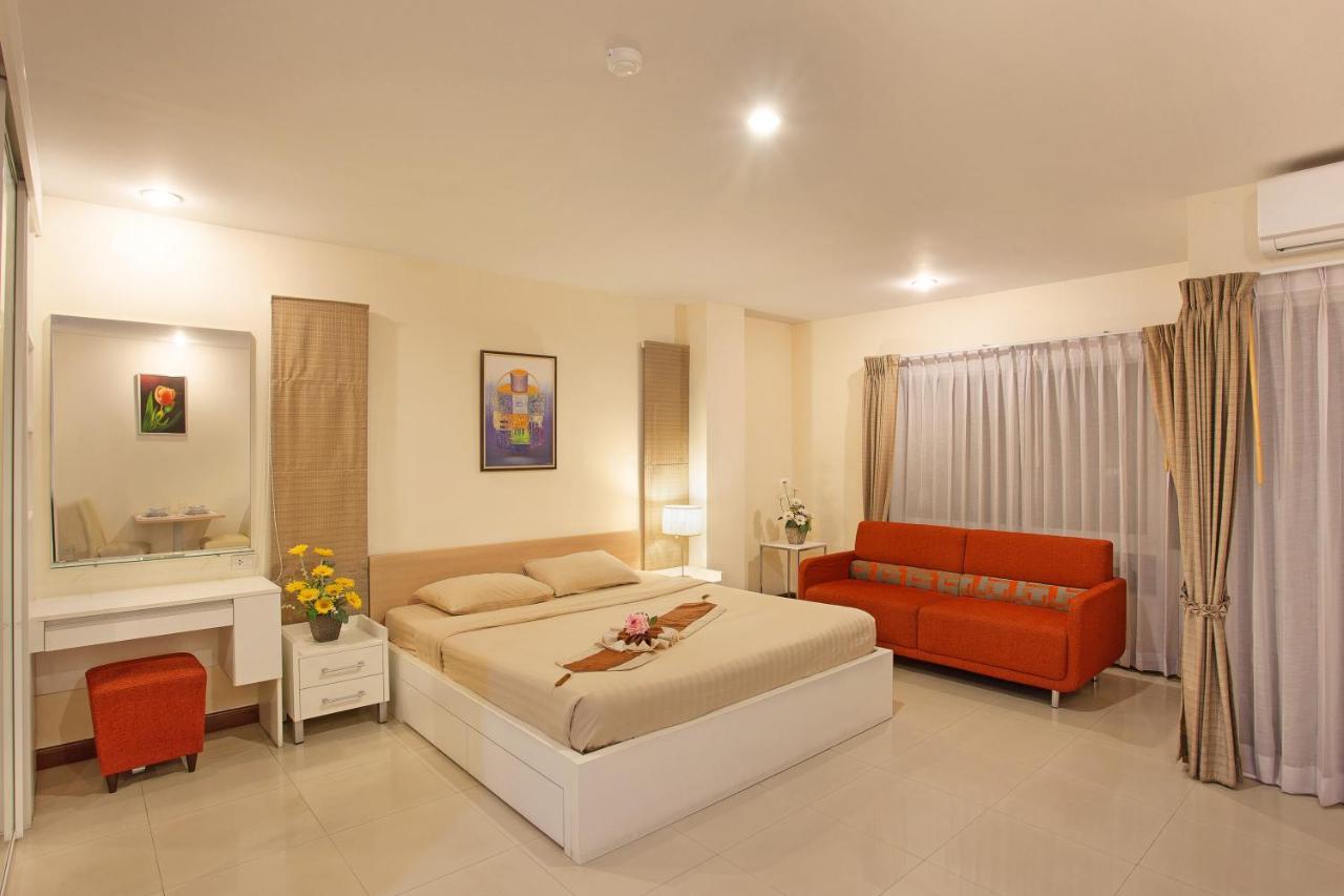 C-House & Residence Hotel Amata City Pluak Daeng Bagian luar foto