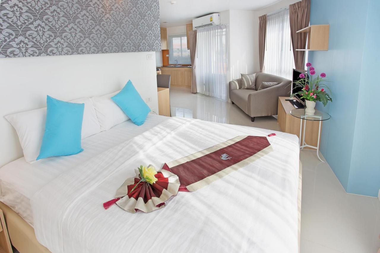 C-House & Residence Hotel Amata City Pluak Daeng Bagian luar foto